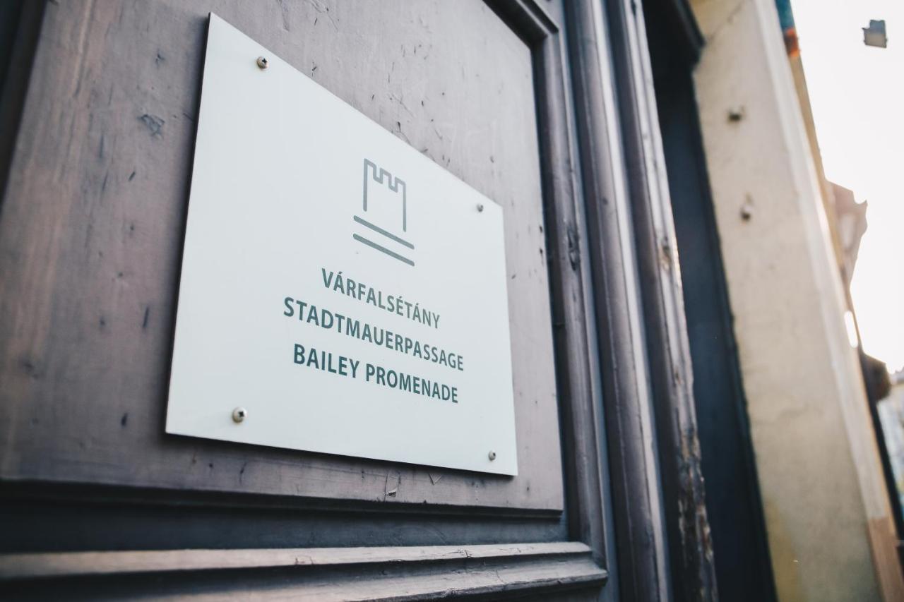 Studio77 Apartman Leilighet Sopron Eksteriør bilde