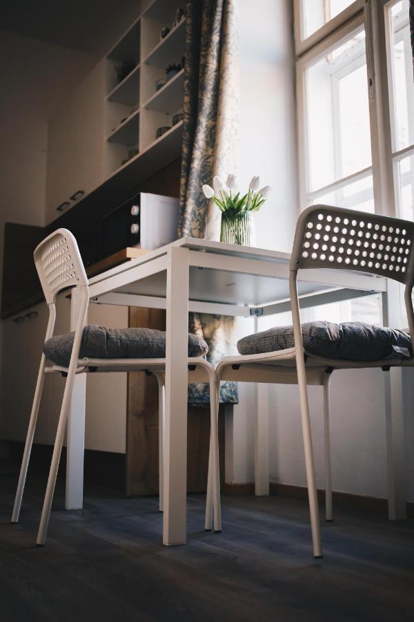 Studio77 Apartman Leilighet Sopron Eksteriør bilde