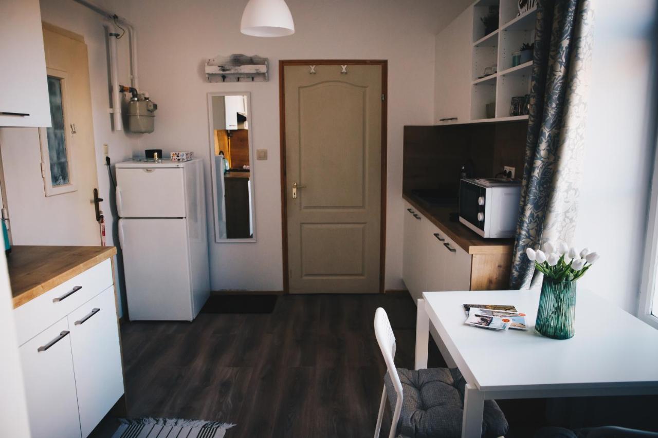 Studio77 Apartman Leilighet Sopron Eksteriør bilde