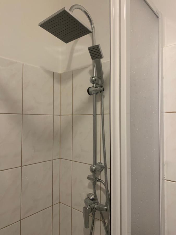 Studio77 Apartman Leilighet Sopron Eksteriør bilde