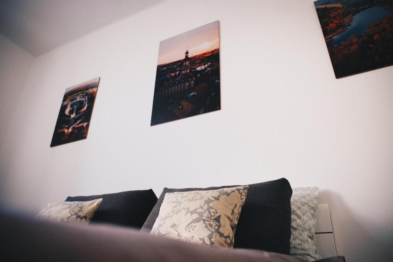 Studio77 Apartman Leilighet Sopron Eksteriør bilde