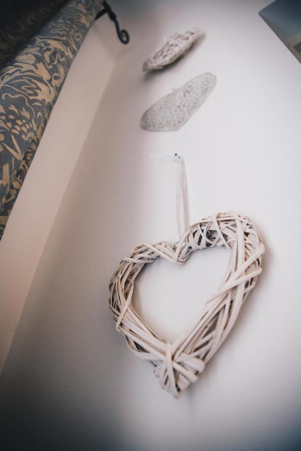 Studio77 Apartman Leilighet Sopron Eksteriør bilde